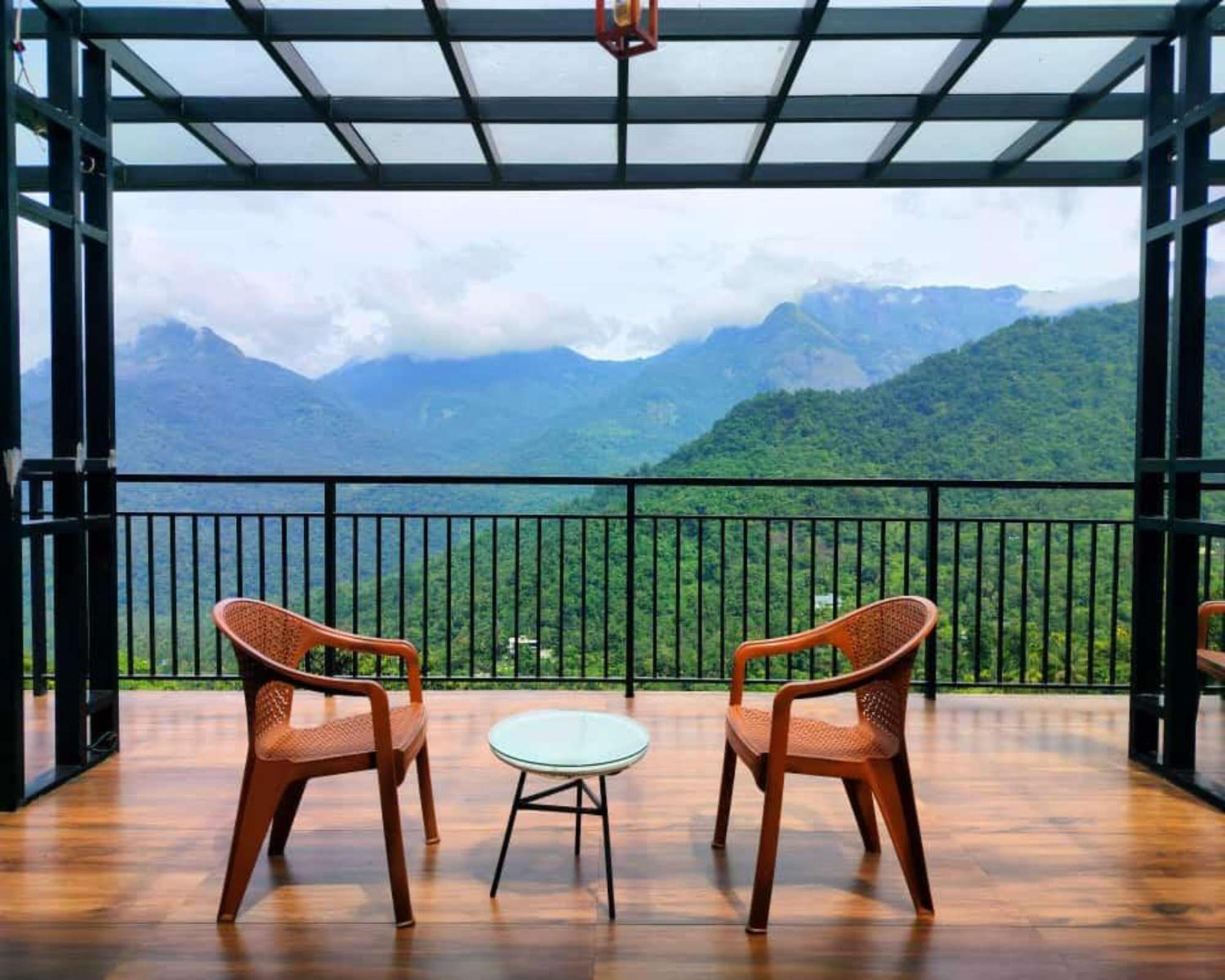 Karimb Resorts Vallikavungal Exterior foto